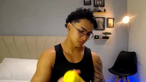 Adonis online show from November 23, 3:39 am