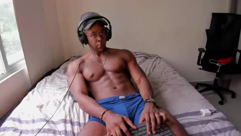 Snapshot of adonisknigh chatting on September 8, 7:24 pm Adonis Knight  online show from September 8, 7:24 pm