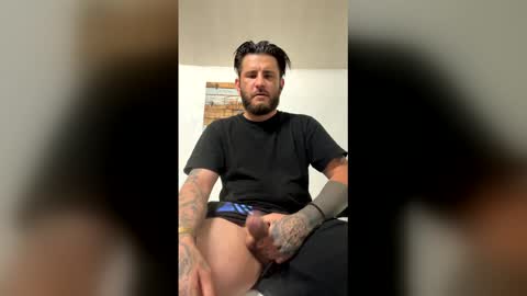 adrianveedubbb1 online show from March 20, 1:53 am