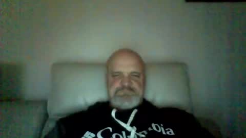 afr10221966 online show from December 24, 2:10 am