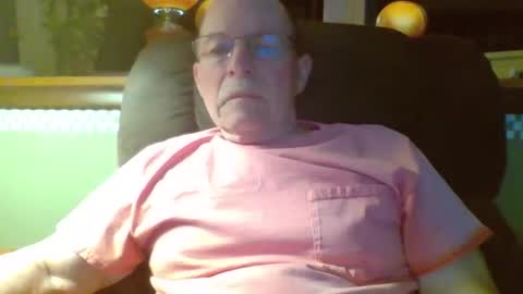 aguynrkfrd online show from November 14, 10:49 am