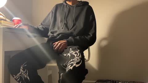 Dylan online show from February 15, 8:45 am