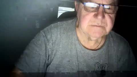 Snapshot of ahmole chatting on December 26, 6:19 am Ole online show from December 26, 6:19 am