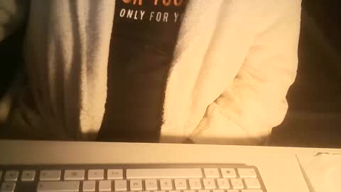 Snapshot of ahmole chatting on February 16, 8:33 pm Ole online show from February 16, 8:33 pm