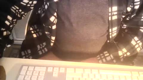 Snapshot of ahmole chatting on December 25, 7:57 am Ole online show from December 25, 7:57 am