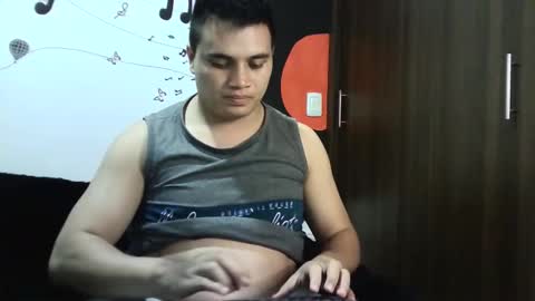 Snapshot of ahntony__69 chatting on February 6, 2:44 am ahntony  69 online show from February 6, 2:44 am