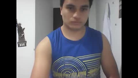 Snapshot of ahntony__69 chatting on December 12, 4:10 pm ahntony  69 online show from December 12, 4:10 pm