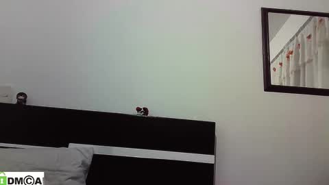 Snapshot of ahntony__69 chatting on January 7, 2:27 pm ahntony  69 online show from January 7, 2:27 pm