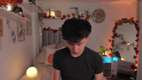 Snapshot of aidan_hale chatting on October 13, 12:49 am A H  online show from October 13, 12:49 am