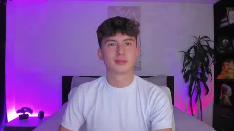 Snapshot of aidan_hale chatting on February 6, 1:38 am A H  online show from February 6, 1:38 am