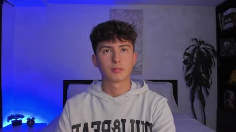 Snapshot of aidan_hale chatting on February 14, 3:33 am A H  online show from February 14, 3:33 am