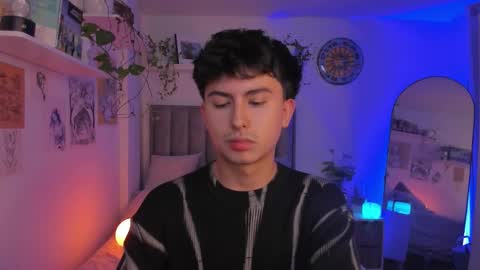 Snapshot of aidan_hale chatting on October 6, 2:16 am A H  online show from October 6, 2:16 am