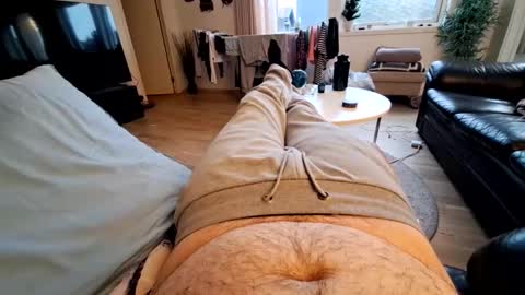 ak_2 online show from February 15, 3:42 pm