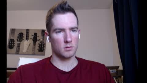 Snapshot of al3xzanderth3gr3at chatting on October 24, 8:05 am Alex online show from October 24, 8:05 am