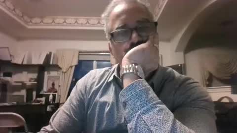 aladdin31673 online show from December 14, 11:56 pm