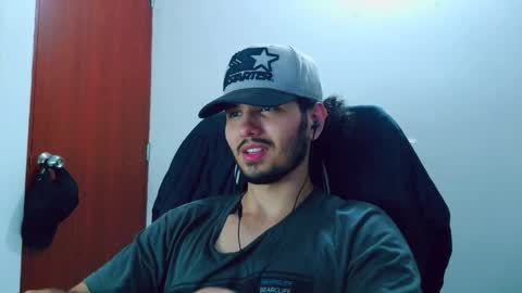 alan34_ online show from April 8, 5:51 am