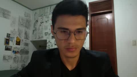 Snapshot of alan_eross chatting on October 15, 5:26 am alan_eross online show from October 15, 5:26 am