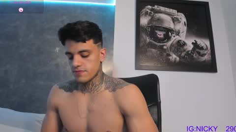 alan_morrys online show from February 22, 3:45 am