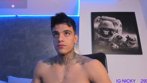 alan_morrys online show from February 7, 3:13 am