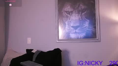 alan_morrys online show from April 8, 1:39 am