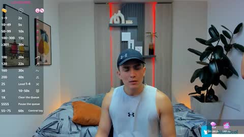 Alan  Kevin can we reach 100 thumbs up please guys  online show from March 28, 7:03 pm