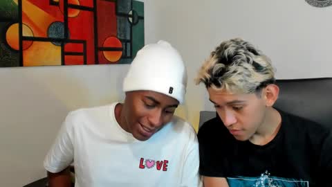 Snapshot of alan_scot chatting on February 25, 1:52 am Alan and Criss - WE JUST FRIENDS WITH BENEFITS BOTH VERS online show from February 25, 1:52 am