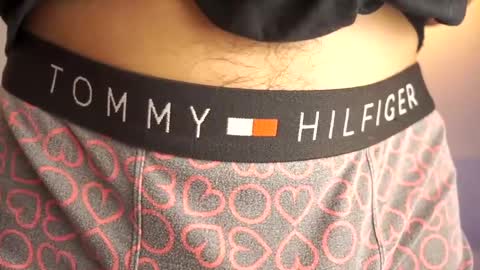 idenavarre online show from February 7, 9:48 pm