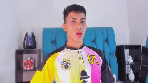 Snapshot of alannaughty_ chatting on January 5, 9:03 pm alannaughty_ online show from January 5, 9:03 pm