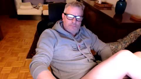 albixfun online show from November 2, 8:35 pm