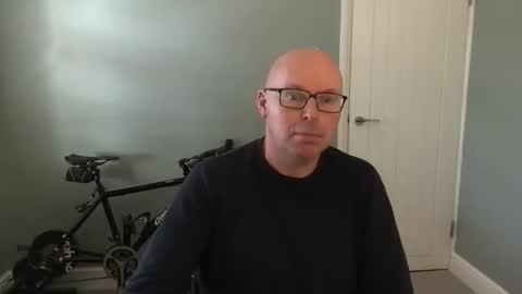 Snapshot of alc300170 chatting on September 30, 8:19 am alc300170 online show from September 30, 8:19 am