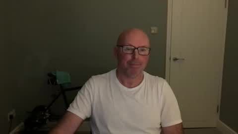 Snapshot of alc300170 chatting on October 20, 5:33 am alc300170 online show from October 20, 5:33 am