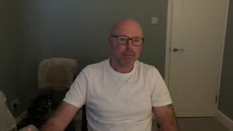 Snapshot of alc300170 chatting on October 31, 7:45 am alc300170 online show from October 31, 7:45 am