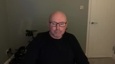 Snapshot of alc300170 chatting on December 16, 8:09 am alc300170 online show from December 16, 8:09 am