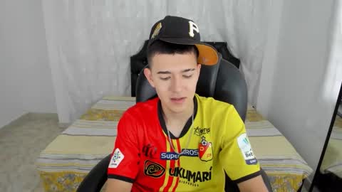 Aleck Boy online show from November 26, 8:12 pm