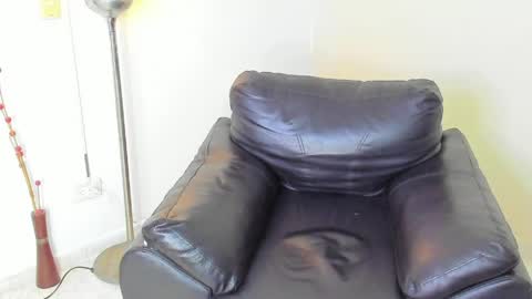 Alejandro williams online show from June 9, 1:29 am