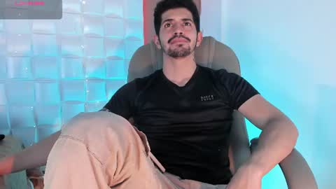 Alejo  online show from July 19, 5:57 am