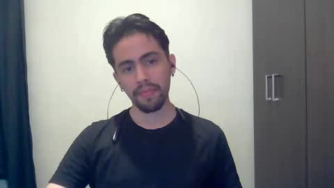 alejo_shy online show from December 8, 5:50 am
