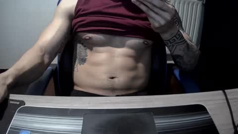 alejoduarte16 online show from April 6, 6:09 pm