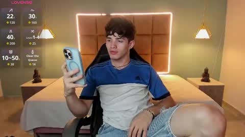 ALejoo Saenz online show from June 14, 2:24 am