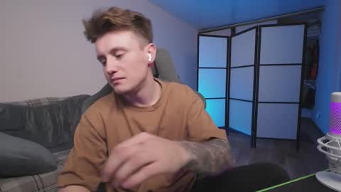 Alex and Linar online show from November 7, 2:20 pm