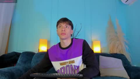 Alessandro Dybala online show from December 3, 12:44 pm