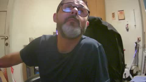 alex81pv1981 online show from December 2, 8:09 pm