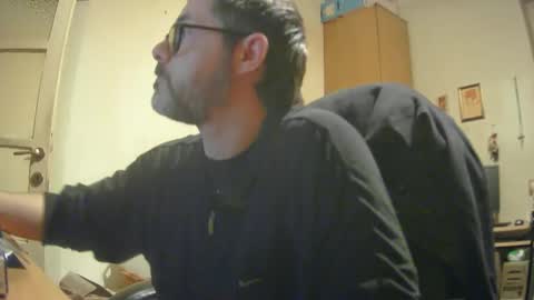 alex81pv1981 online show from February 4, 5:23 pm