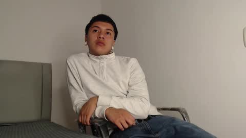 Owen online show from March 26, 3:21 am