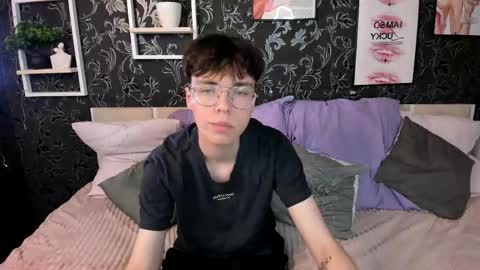 alex_bigls online show from May 22, 2:11 pm