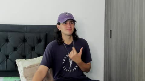 Snapshot of alex_connorr chatting on January 15, 2:35 pm alex_connorr online show from January 15, 2:35 pm