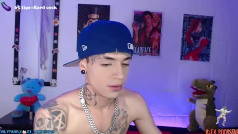 Snapshot of alex_rockstar chatting on February 17, 7:47 am    online show from February 17, 7:47 am
