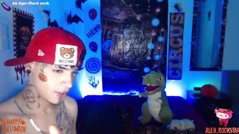 Snapshot of alex_rockstar chatting on October 5, 6:17 am    online show from October 5, 6:17 am