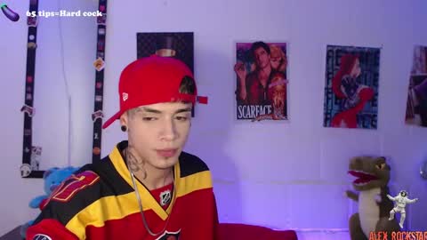 Snapshot of alex_rockstar chatting on January 31, 10:42 pm    online show from January 31, 10:42 pm