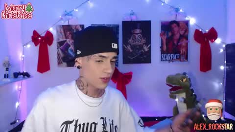 Snapshot of alex_rockstar chatting on December 10, 1:51 am    online show from December 10, 1:51 am